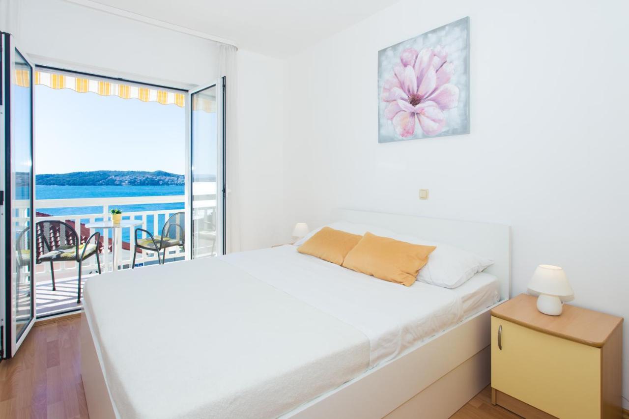 Apartments Ana Trogir Exterior foto