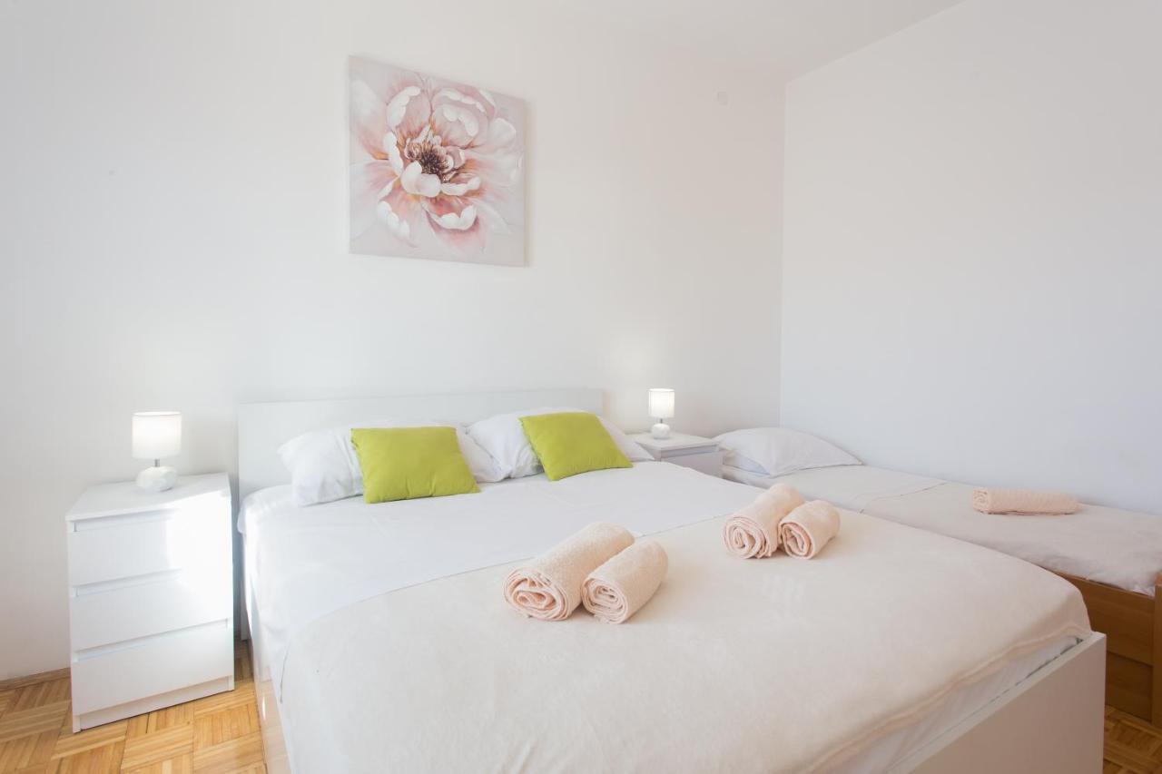 Apartments Ana Trogir Exterior foto