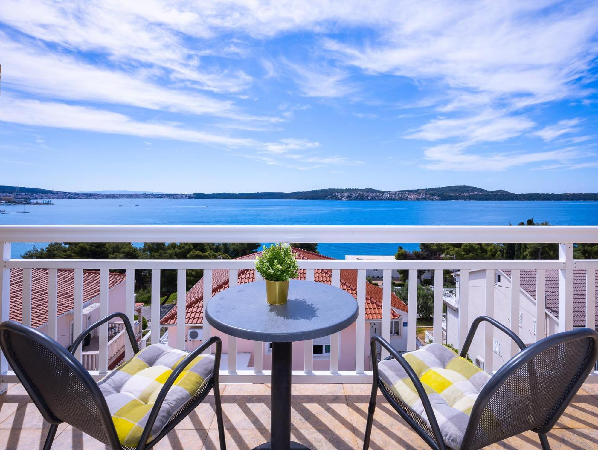 Apartments Ana Trogir Exterior foto