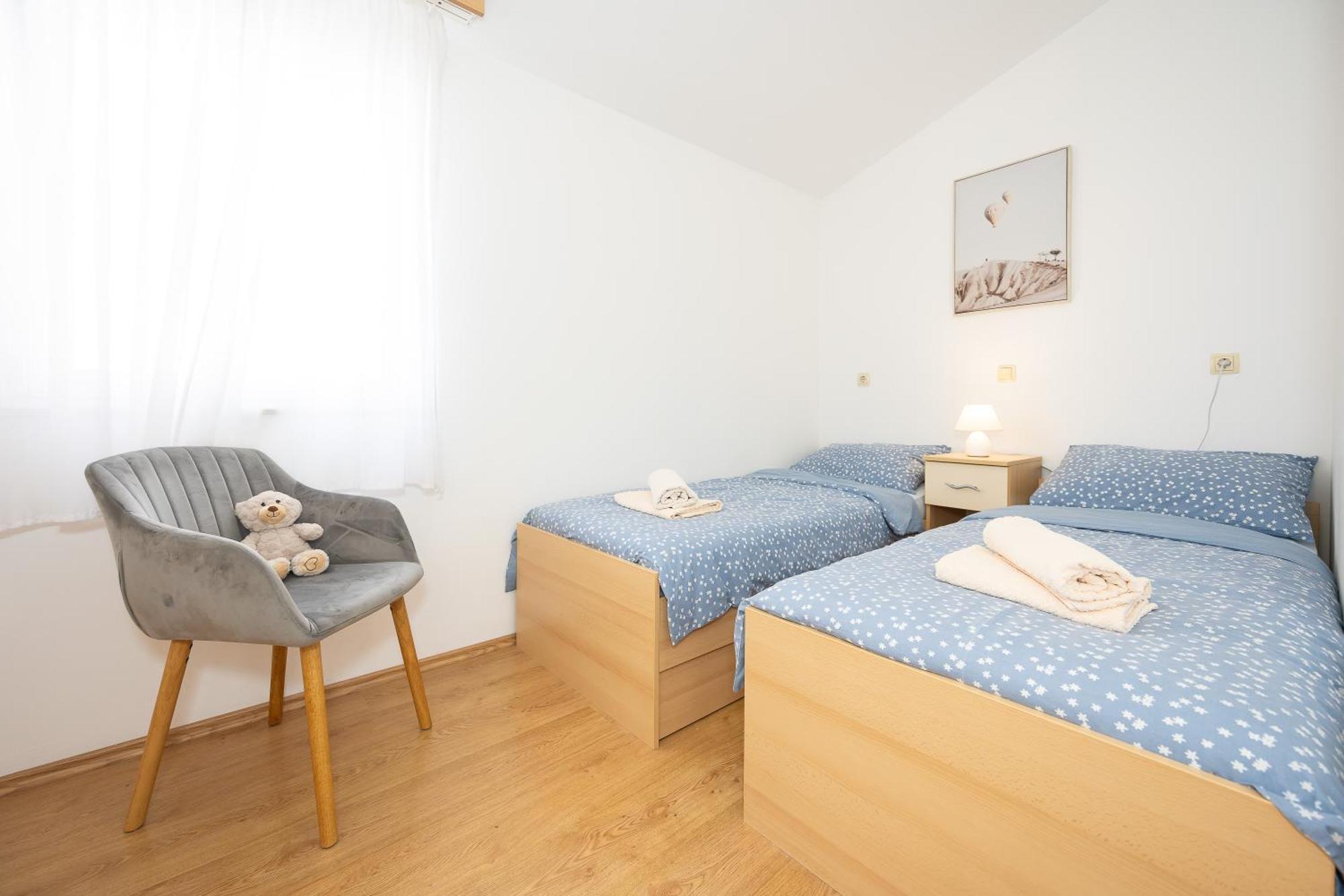 Apartments Ana Trogir Exterior foto