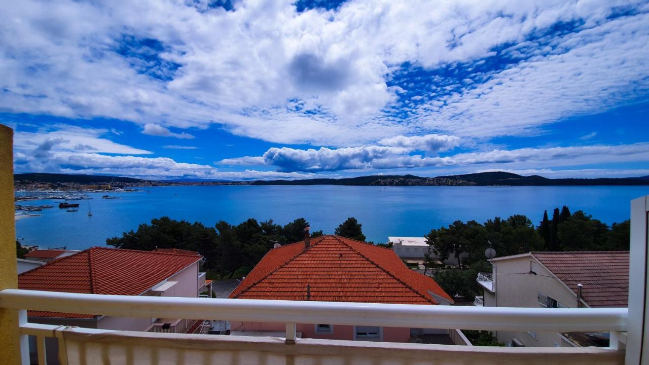 Apartments Ana Trogir Exterior foto